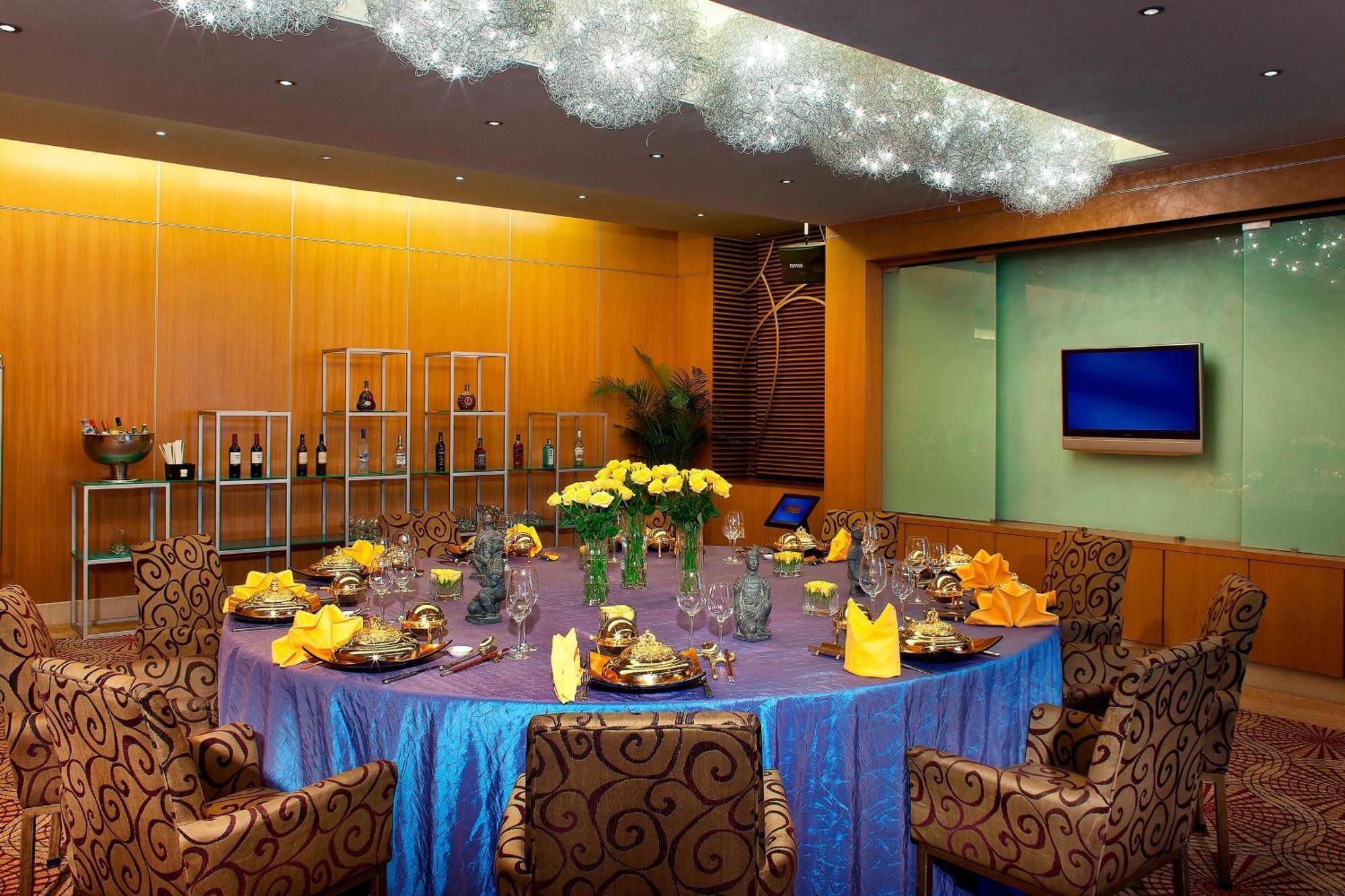 Sheraton Xi'An Hotel Exterior photo